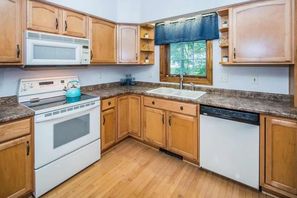 52 Ormsbee Avenue Proctor VT 05765