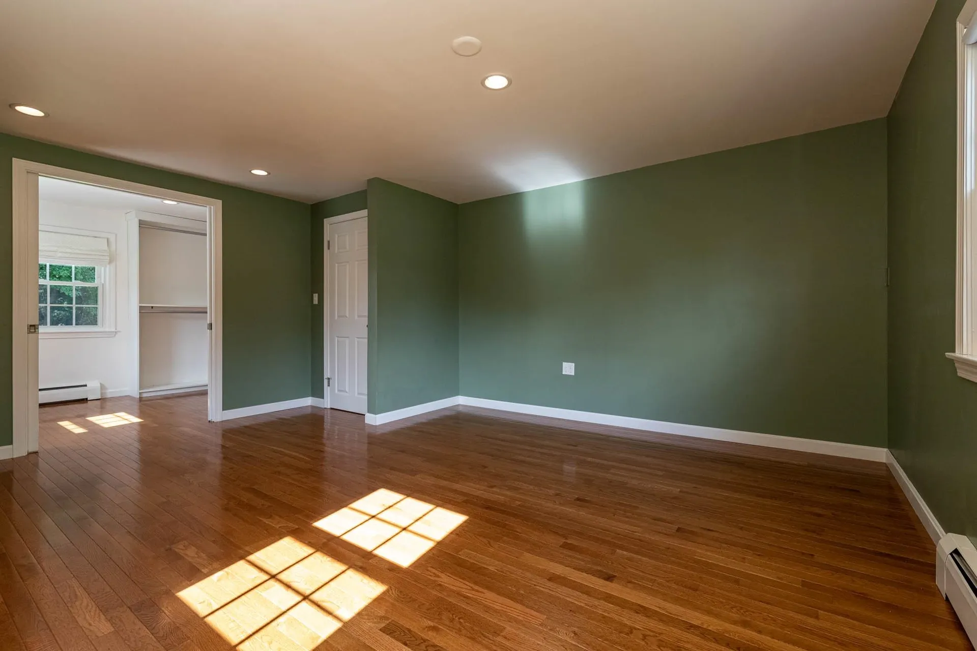 12 Budron Avenue Salem NH 03079