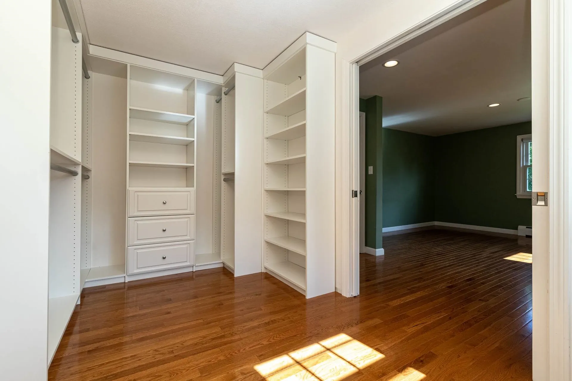 12 Budron Avenue Salem NH 03079