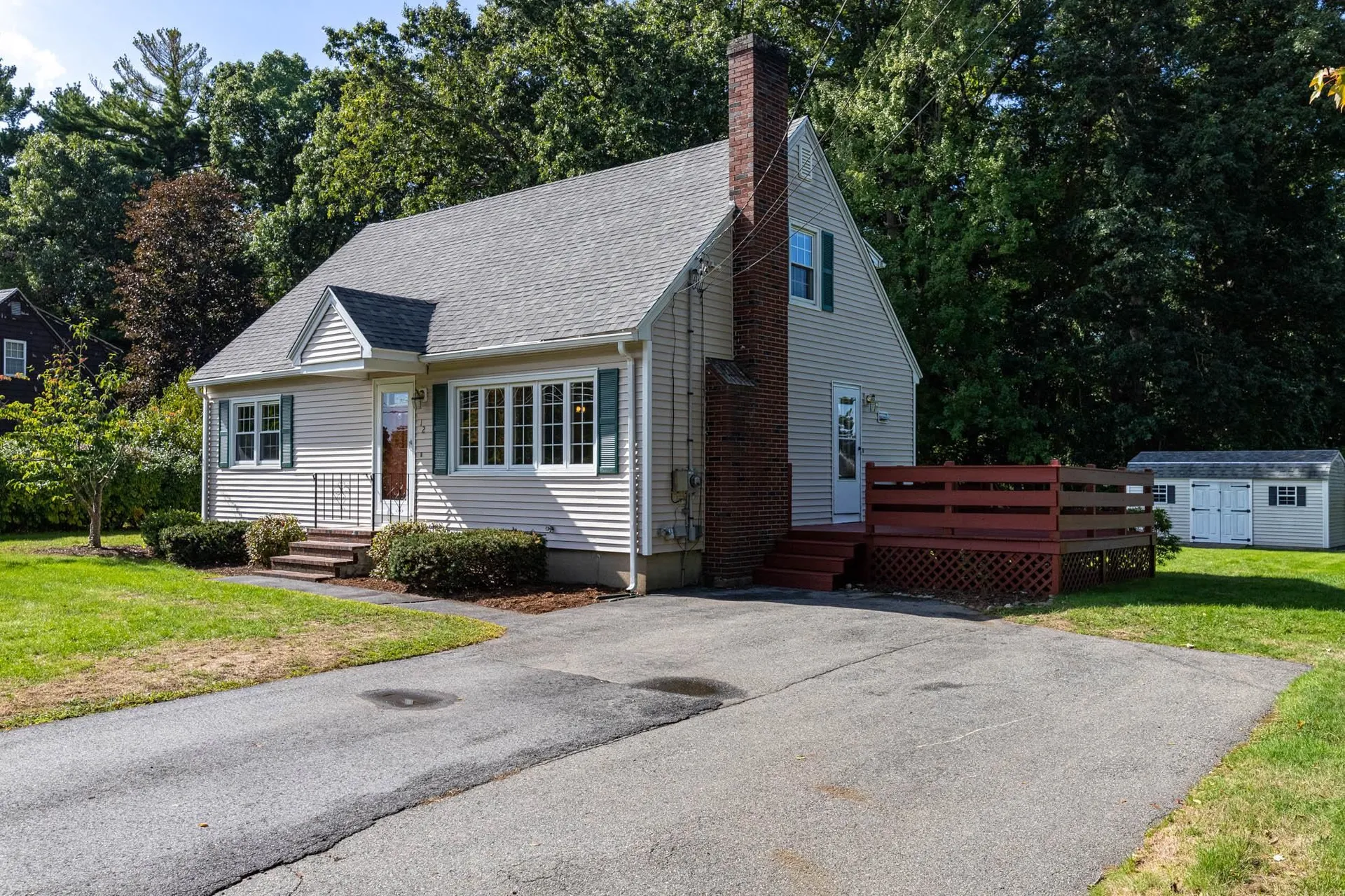 12 Budron Avenue Salem NH 03079