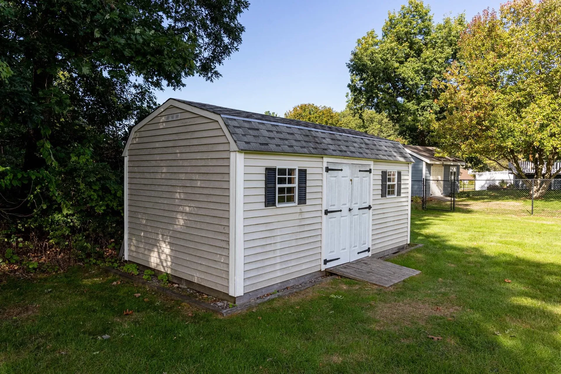 12 Budron Avenue Salem NH 03079