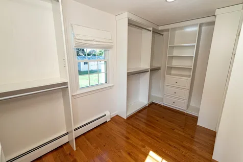 12 Budron Avenue Salem NH 03079