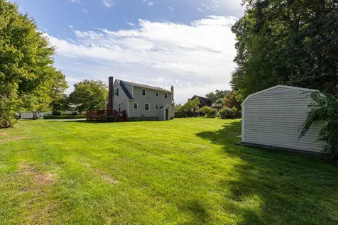 12 Budron Avenue Salem NH 03079
