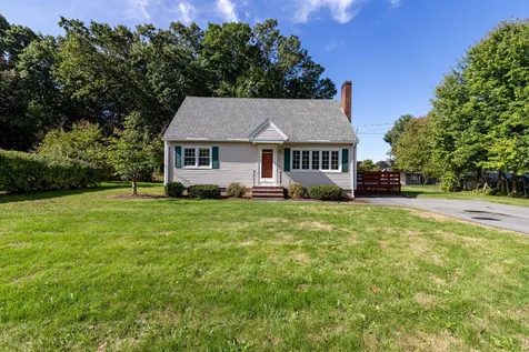 12 Budron Avenue Salem NH 03079