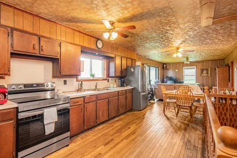 91 Hays Drive Hardwick VT 05843
