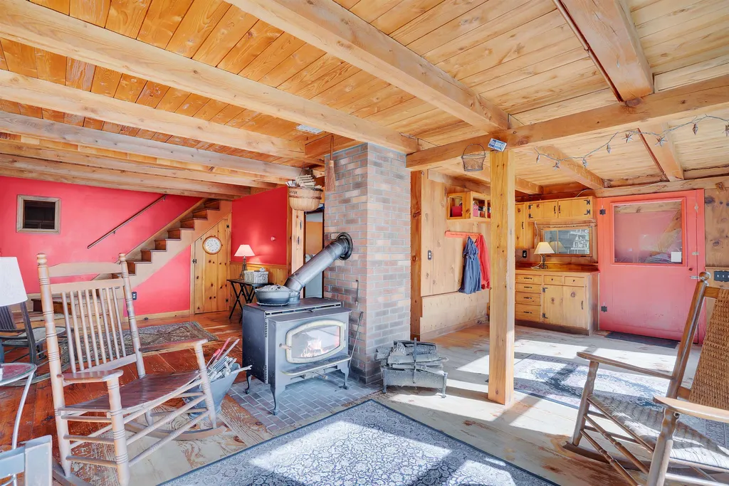 110 Upper Craney Hill Road Weare NH 03281