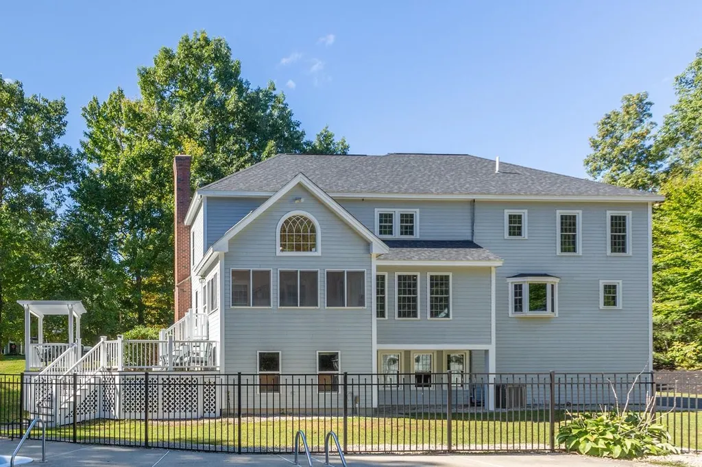 5 Bayberry Road Windham NH 03087