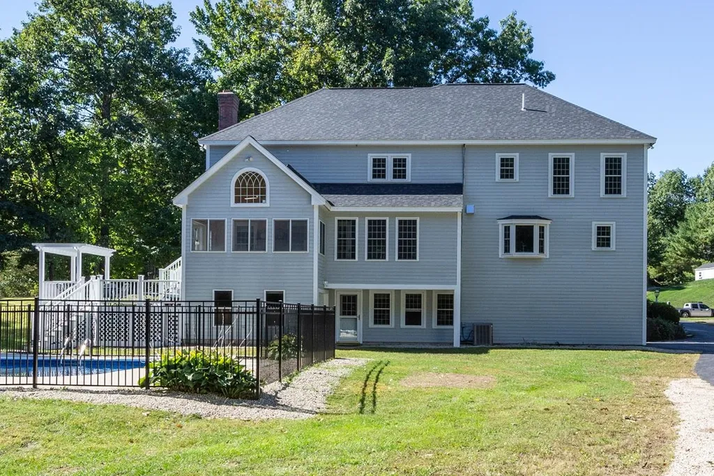 5 Bayberry Road Windham NH 03087