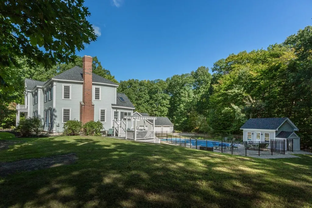 5 Bayberry Road Windham NH 03087