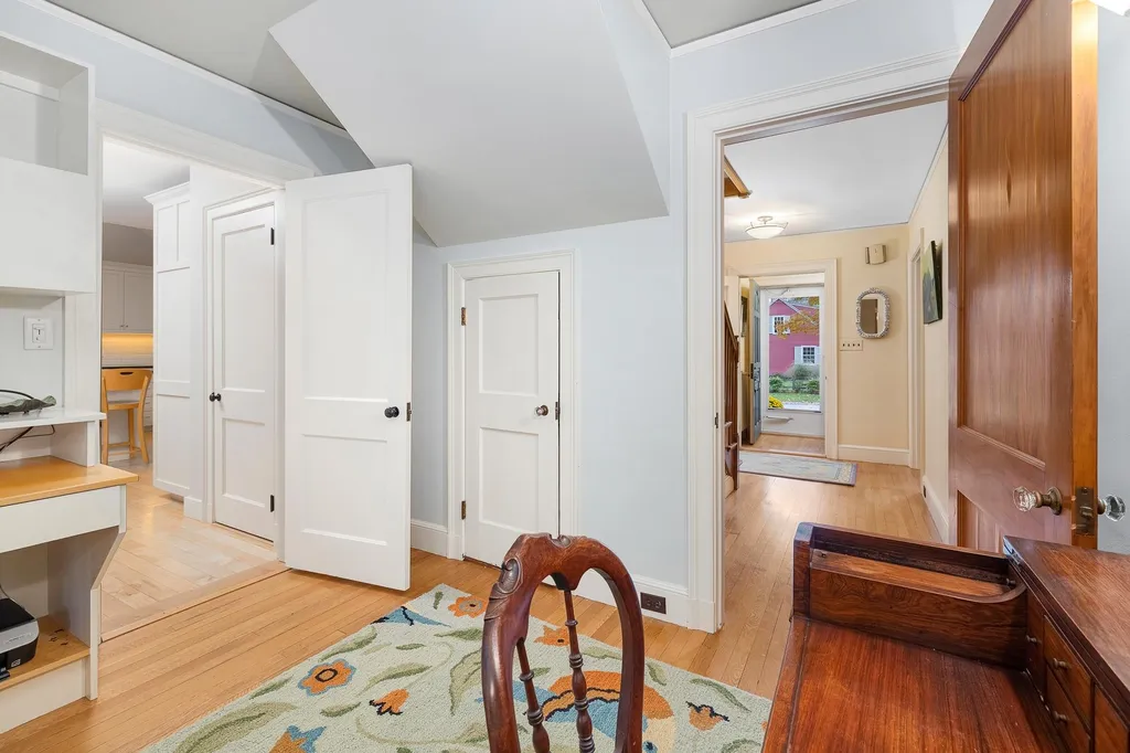 6 Woodrow Road Hanover NH 03755