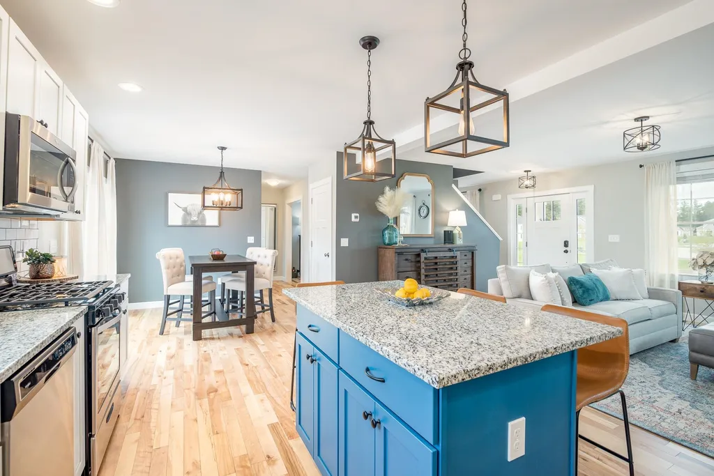 32 Daniels Drive Lee NH 03861