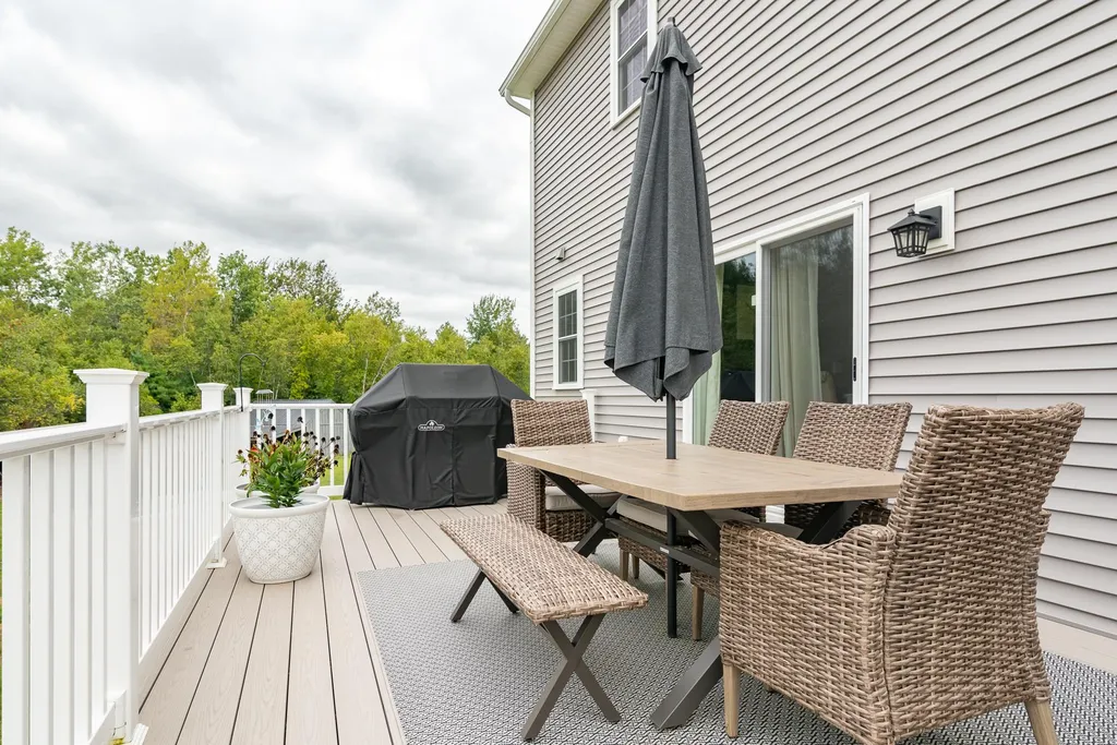 32 Daniels Drive Lee NH 03861