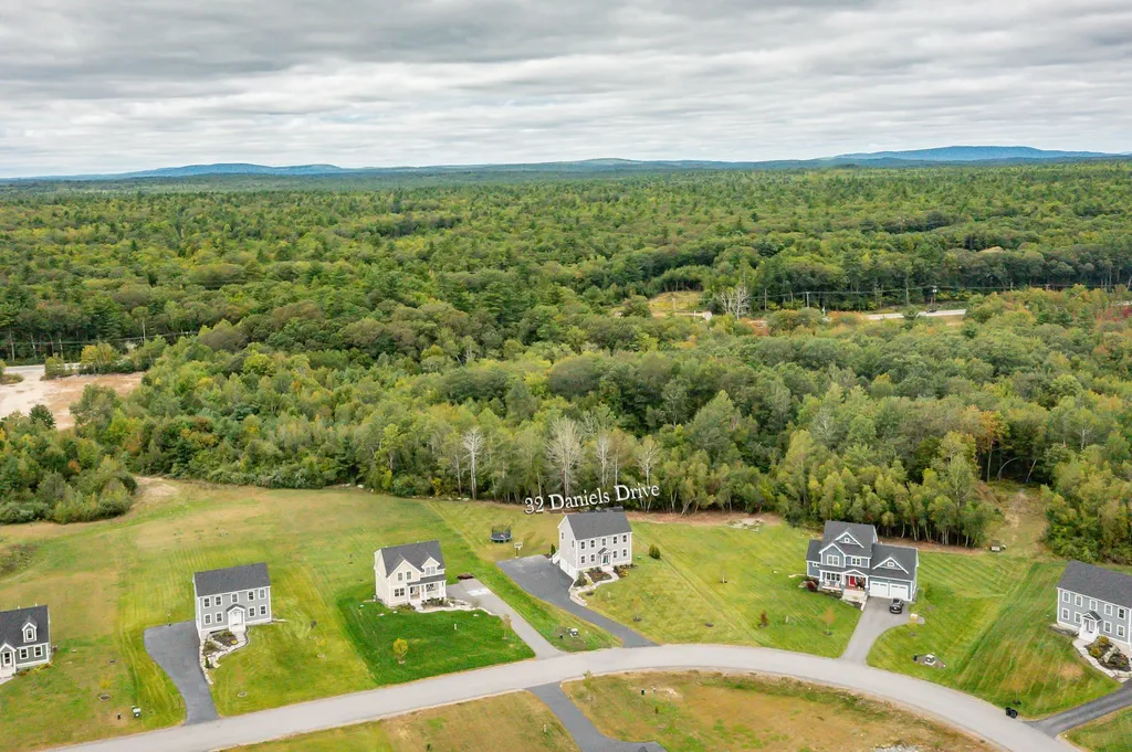 32 Daniels Drive Lee NH 03861