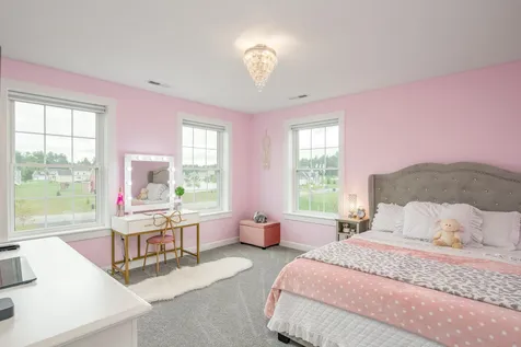 32 Daniels Drive Lee NH 03861