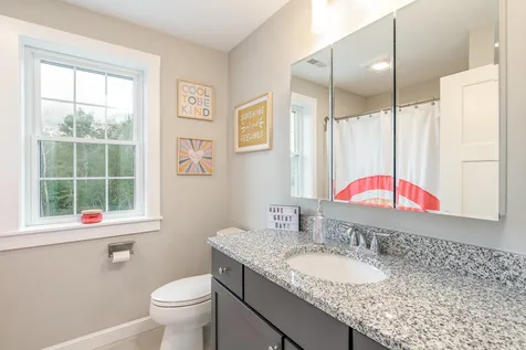 32 Daniels Drive Lee NH 03861