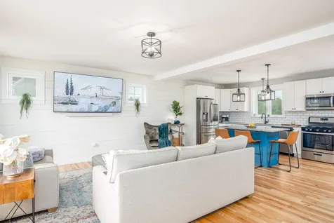 32 Daniels Drive Lee NH 03861