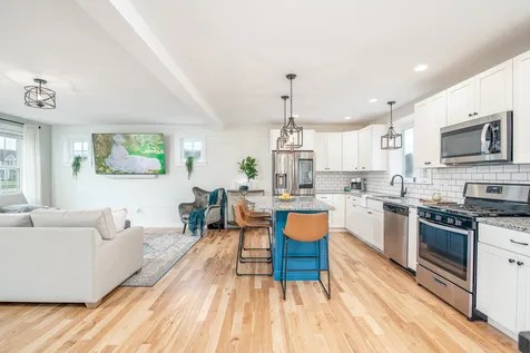32 Daniels Drive Lee NH 03861