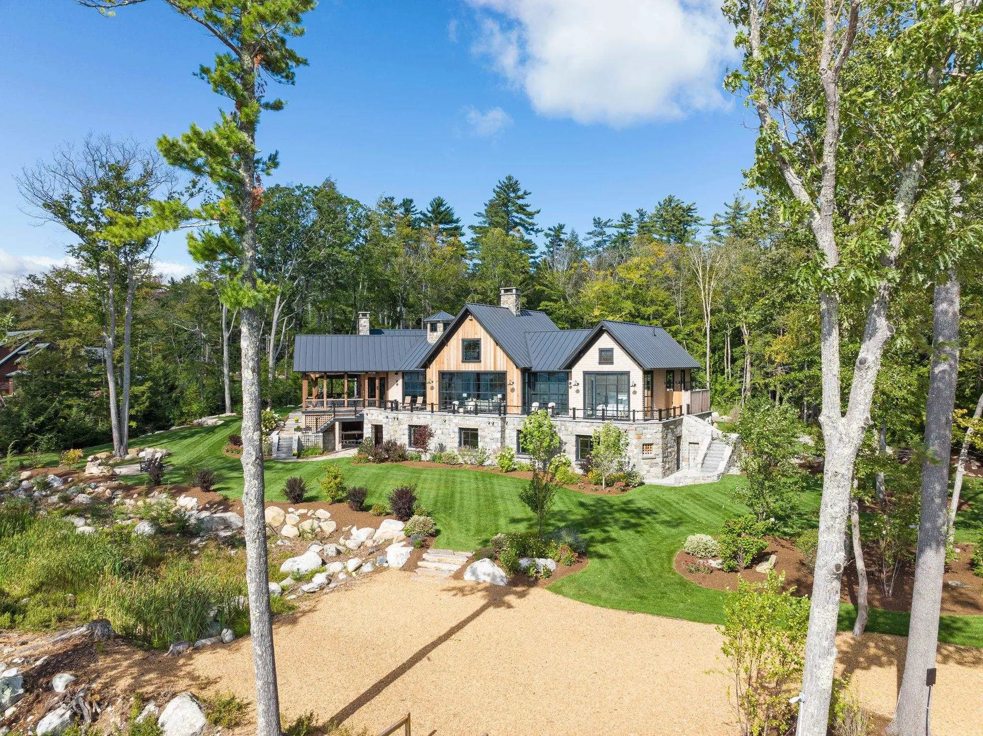 268 Governor Wentworth Highway Tuftonboro NH 03853
