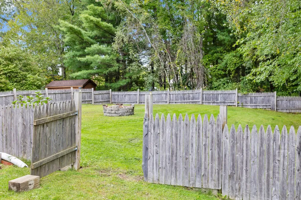 19 Timberlake Drive Colchester VT 05446