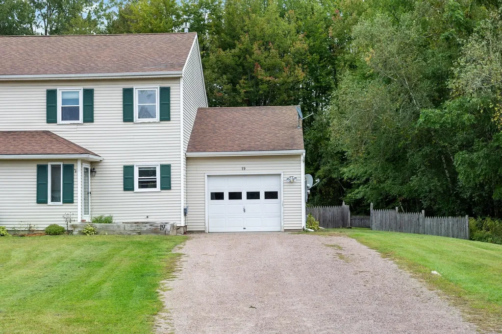 19 Timberlake Drive Colchester VT 05446