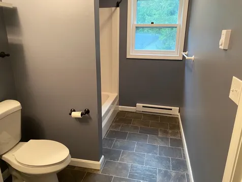 39 Deerfield Road Raymond NH 03077