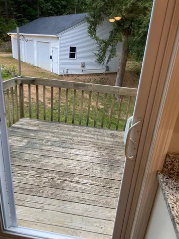 39 Deerfield Road Raymond NH 03077