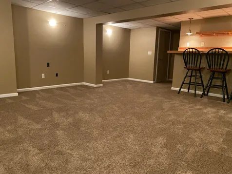 39 Deerfield Road Raymond NH 03077