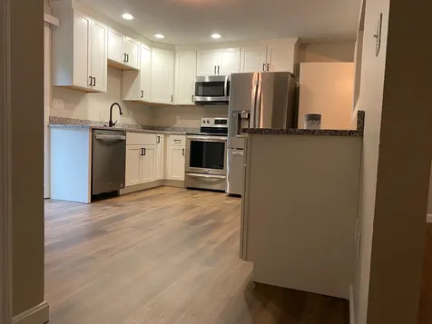 39 Deerfield Road Raymond NH 03077