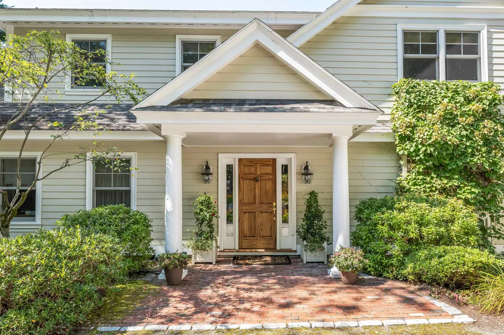 108 Pine Needle Lane Moultonborough NH 03254