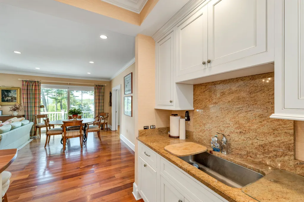 108 Pine Needle Lane Moultonborough NH 03254