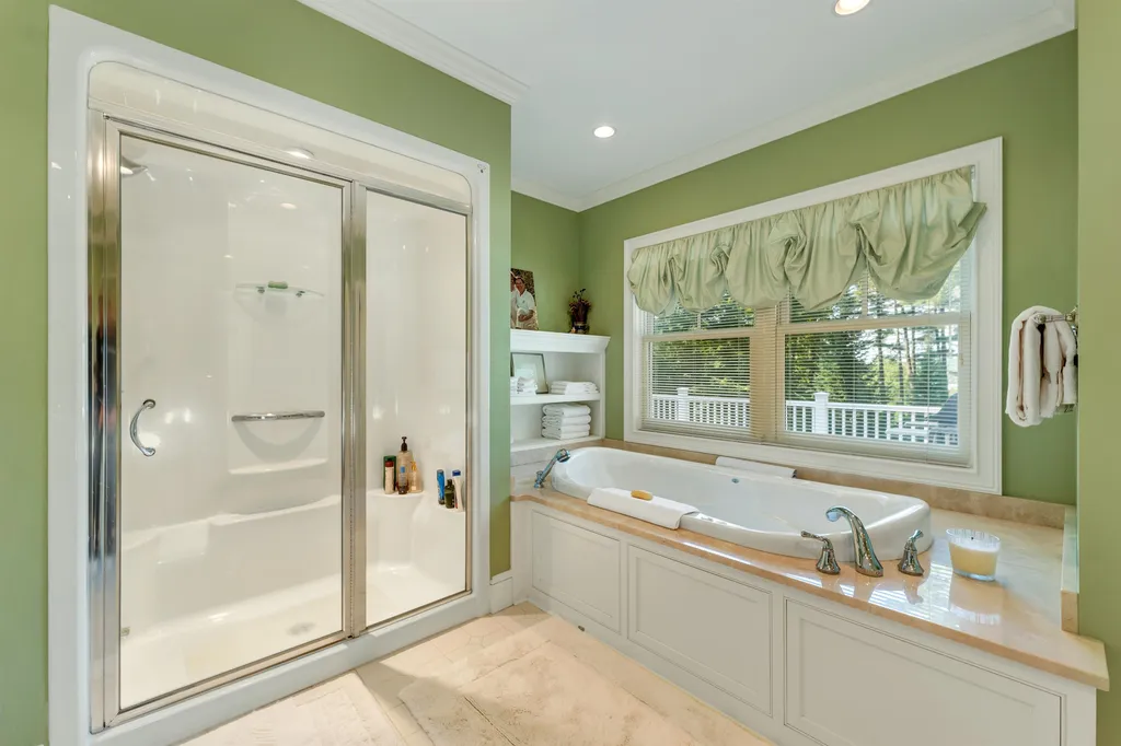 108 Pine Needle Lane Moultonborough NH 03254