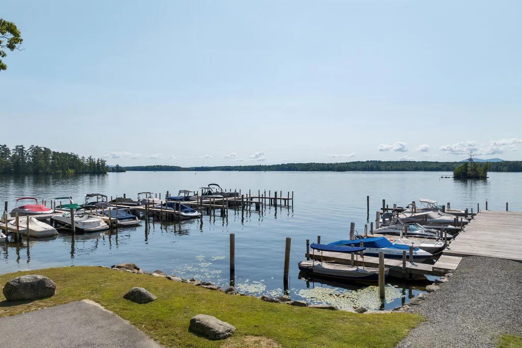 108 Pine Needle Lane Moultonborough NH 03254