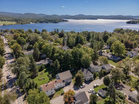 132 North Main Street Wolfeboro NH 03894