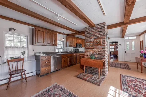 132 North Main Street Wolfeboro NH 03894