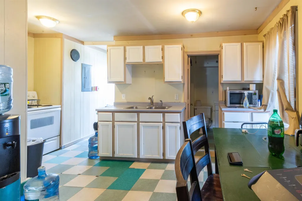 156 Merrimack Street Manchester NH 03103