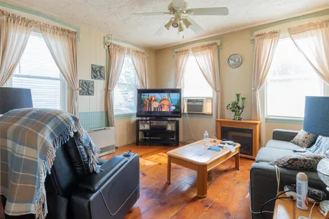 156 Merrimack Street Manchester NH 03103