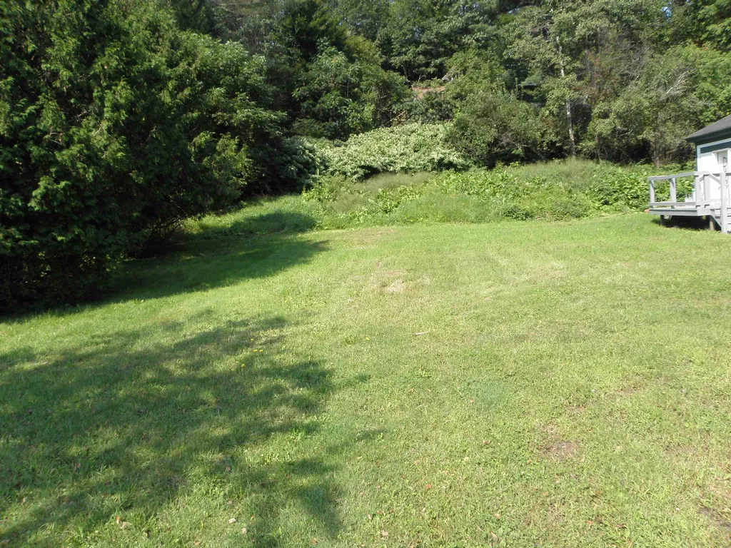 26 Barrett Street Lisbon NH 03585