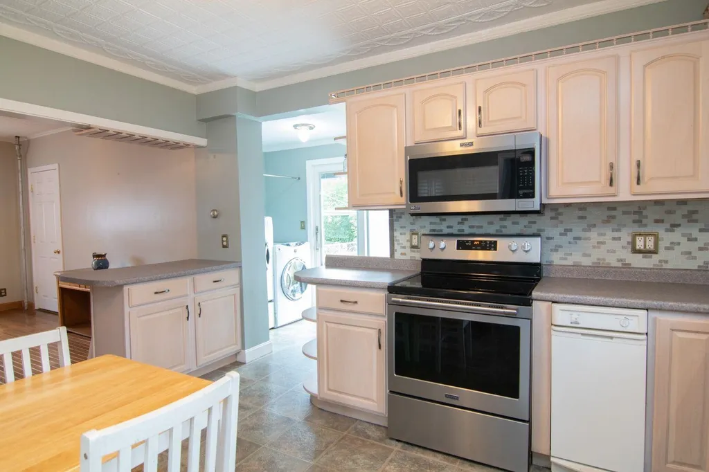 5 North Street Rochester NH 03867-1226
