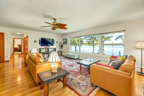 32 Lewis Street Laconia NH 03246