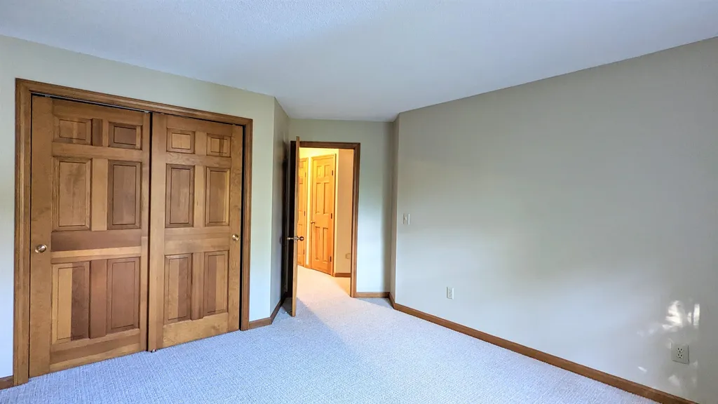 80 Cottonwood Avenue Laconia NH 03246