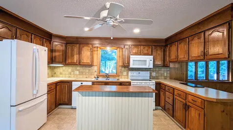 80 Cottonwood Avenue Laconia NH 03246