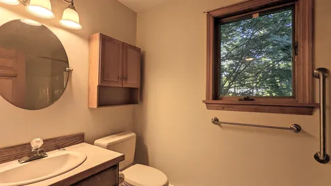80 Cottonwood Avenue Laconia NH 03246
