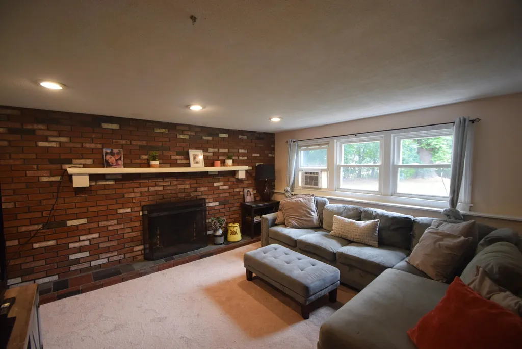 1 David Road Windham NH 03087