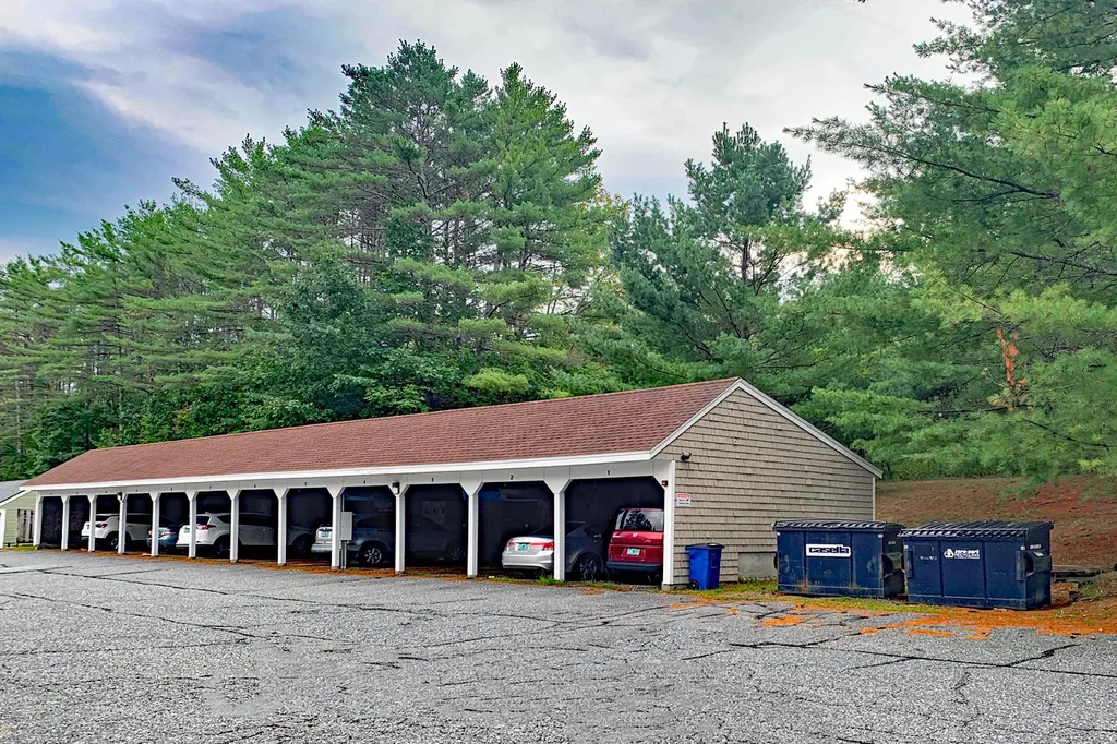 647 Bugbee Street Hartford VT 05001