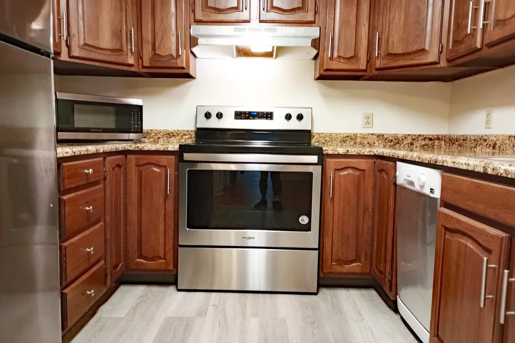 647 Bugbee Street Hartford VT 05001