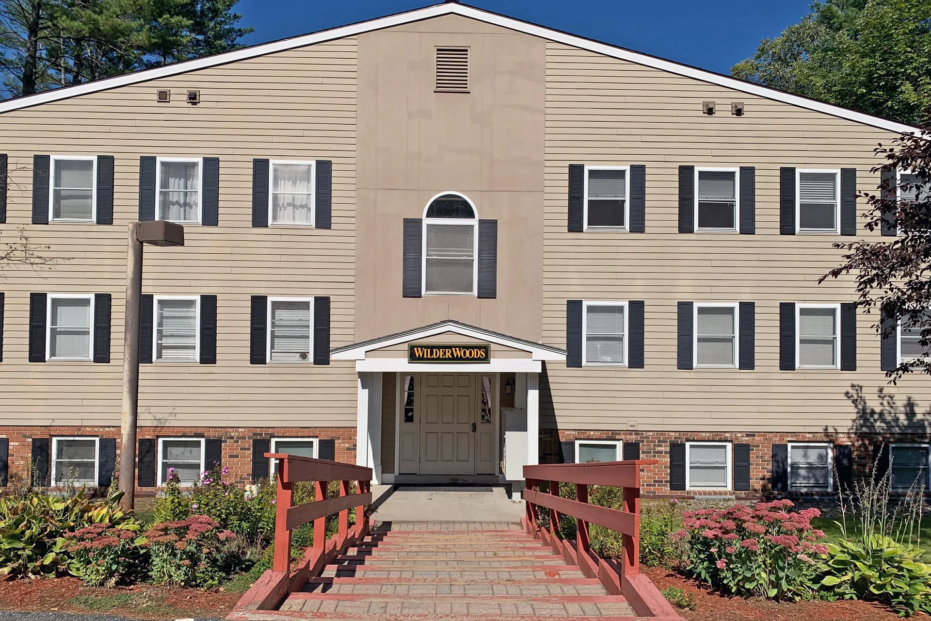647 Bugbee Street Hartford VT 05001