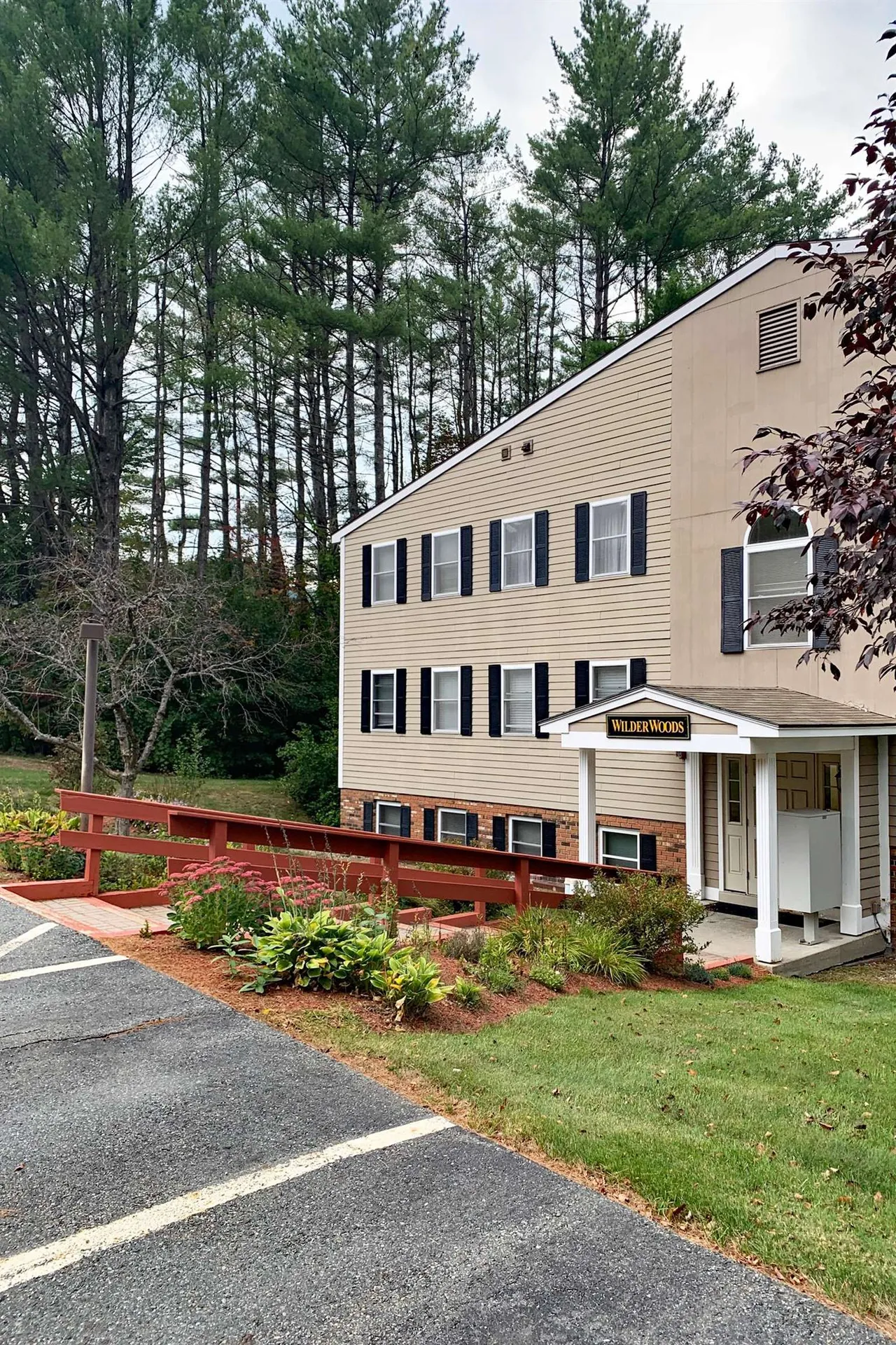 647 Bugbee Street Hartford VT 05001
