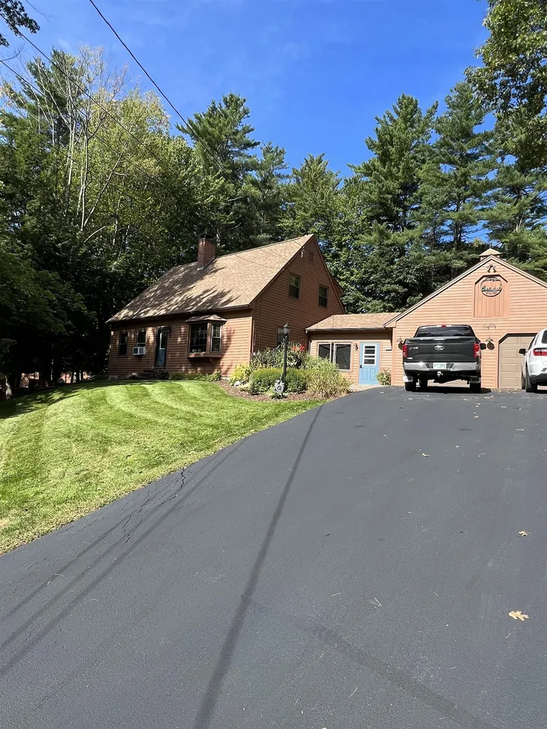 80 Ledgewood Road Claremont NH 03743