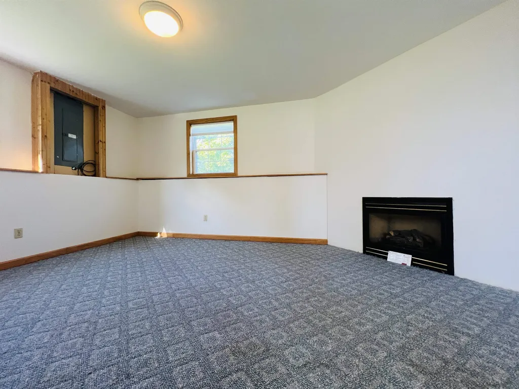 2069 Lakeview Drive North Hero VT 05474