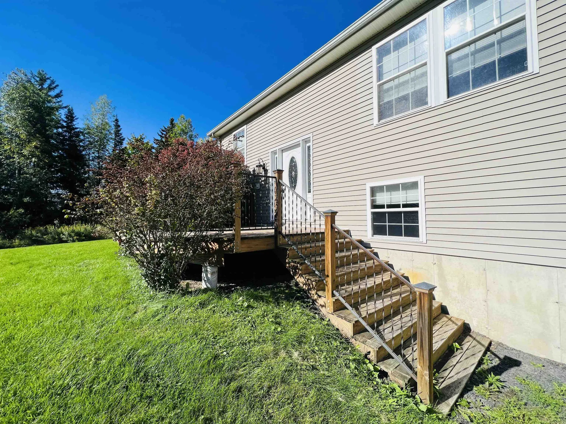 2069 Lakeview Drive North Hero VT 05474